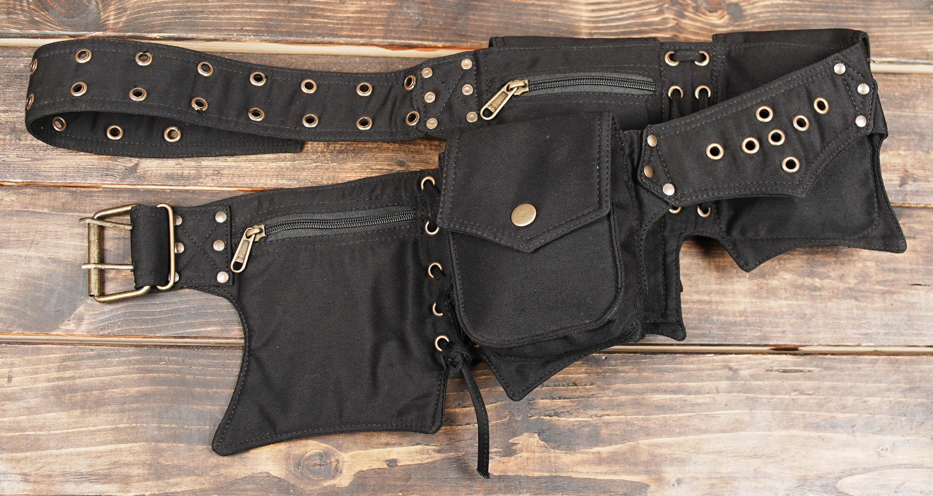 Unisex leather waist belt bag with three detachable compartments