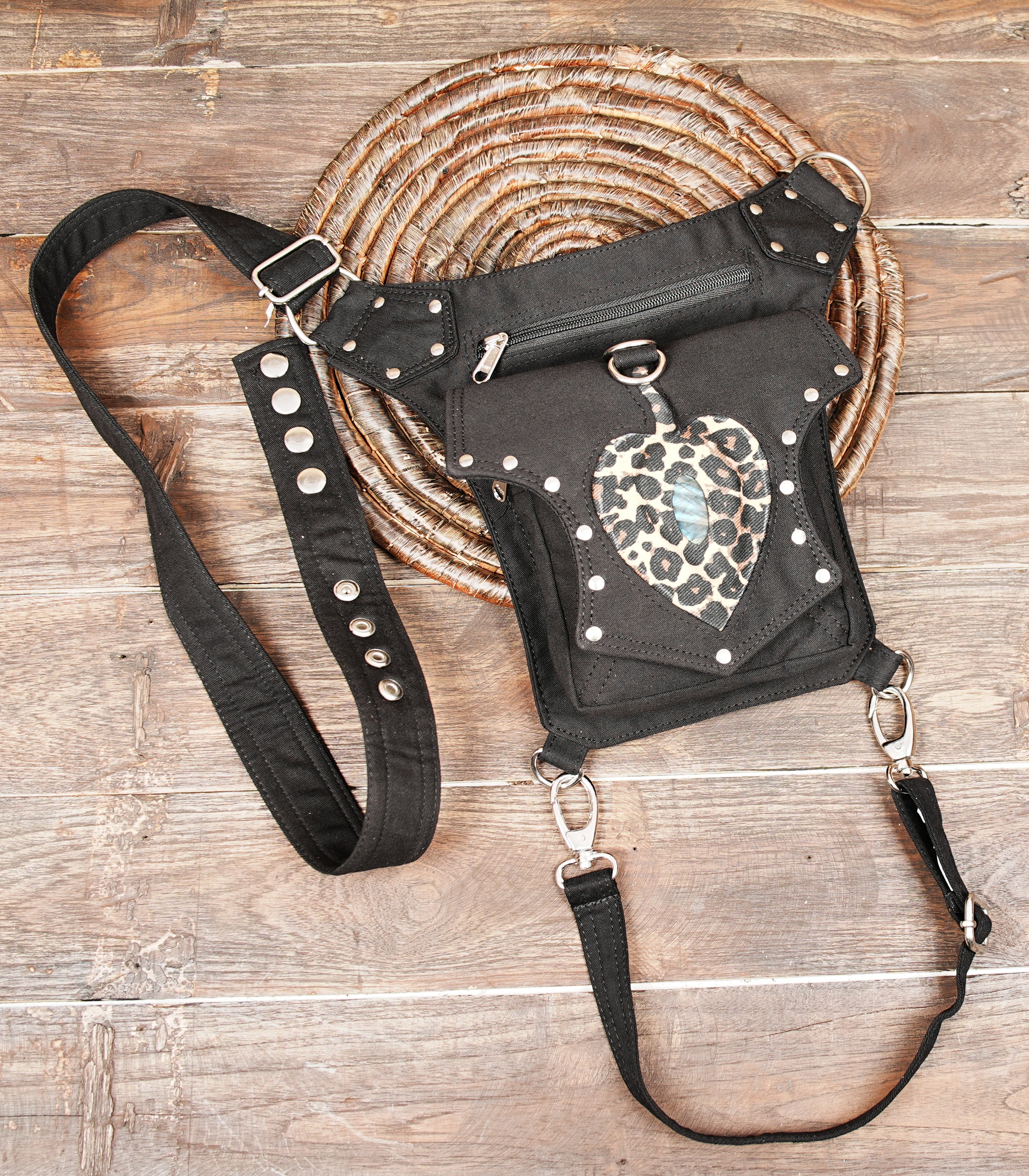 Adjustable cotton waist and thigh belt bag for everyday use