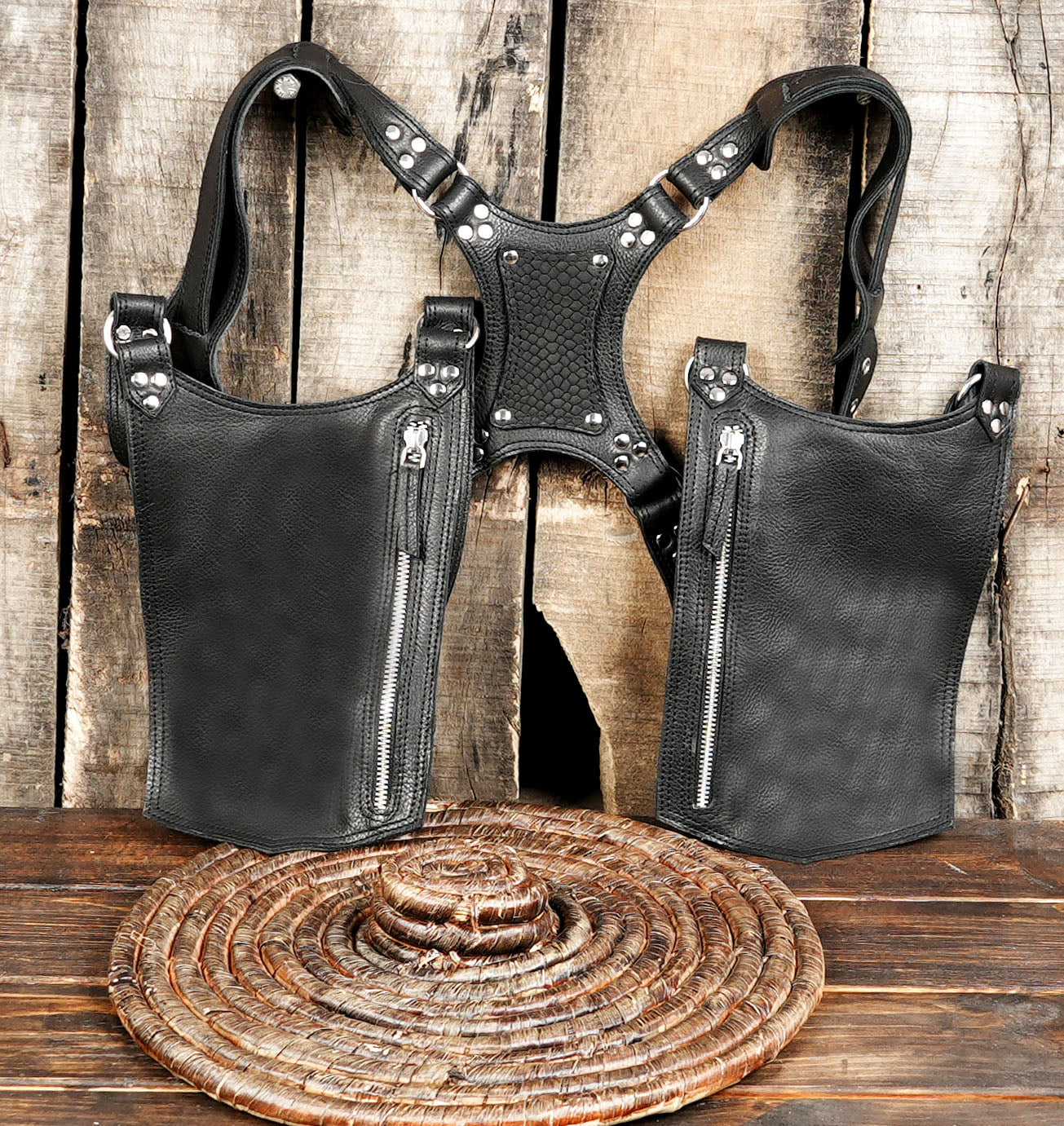 Double pouch holster shoulder bag for streetwear