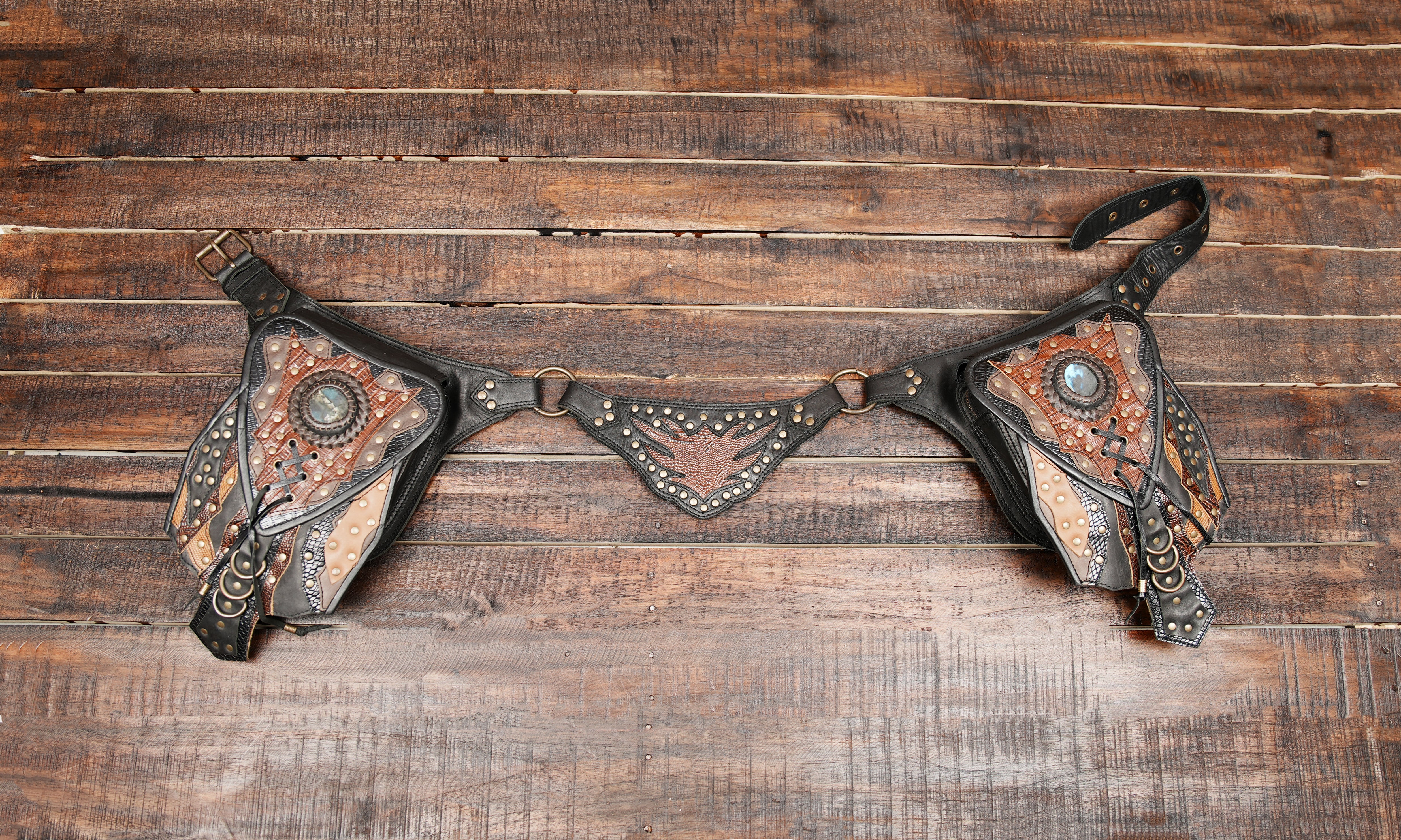 Handmade Leather Waist Belt with Gemstone Pouches – Festival Utility Bag