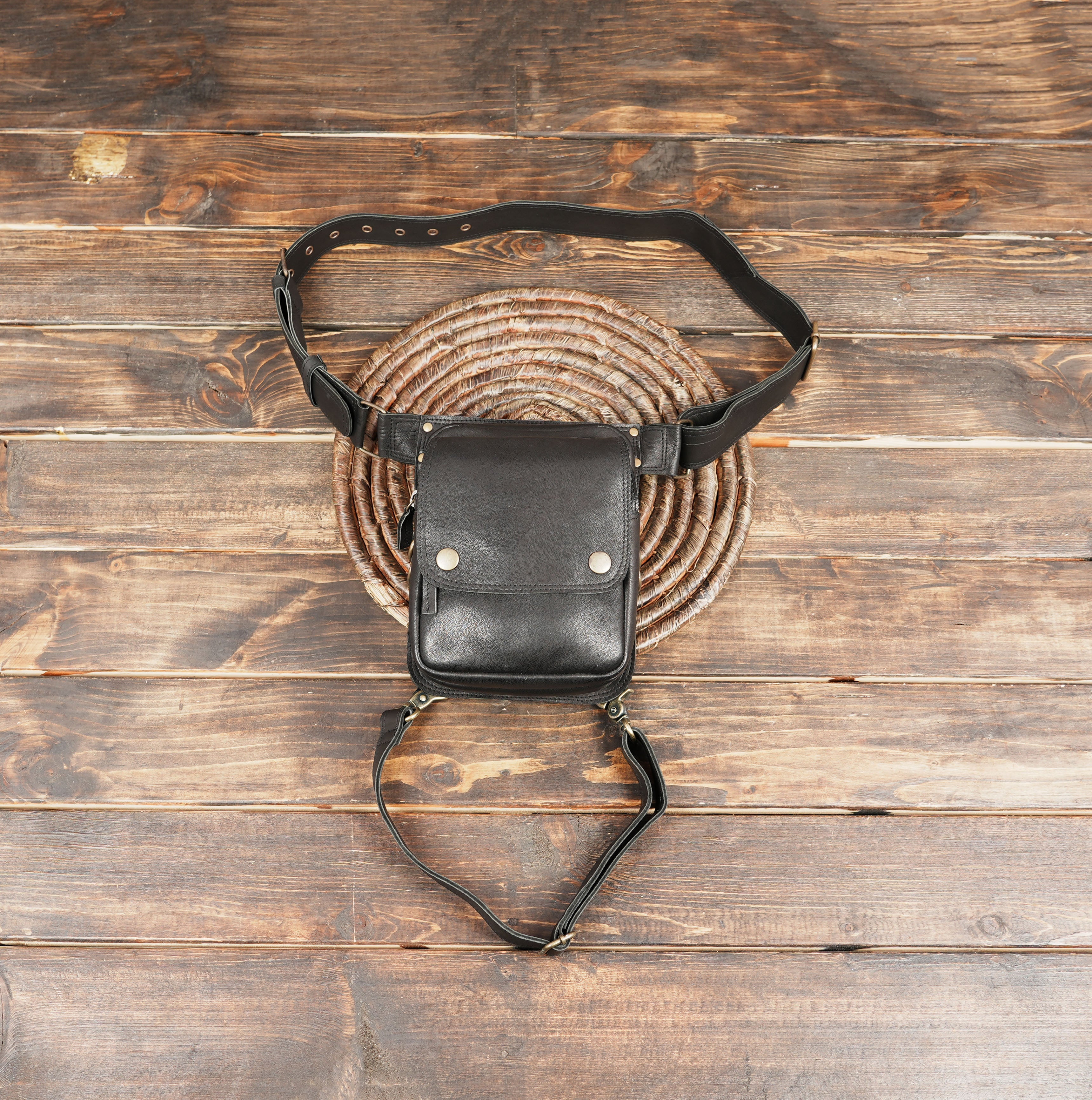 Black Leather Waist & Thigh Belt with Pouch – Handmade Utility Bag for Festivals & Travel