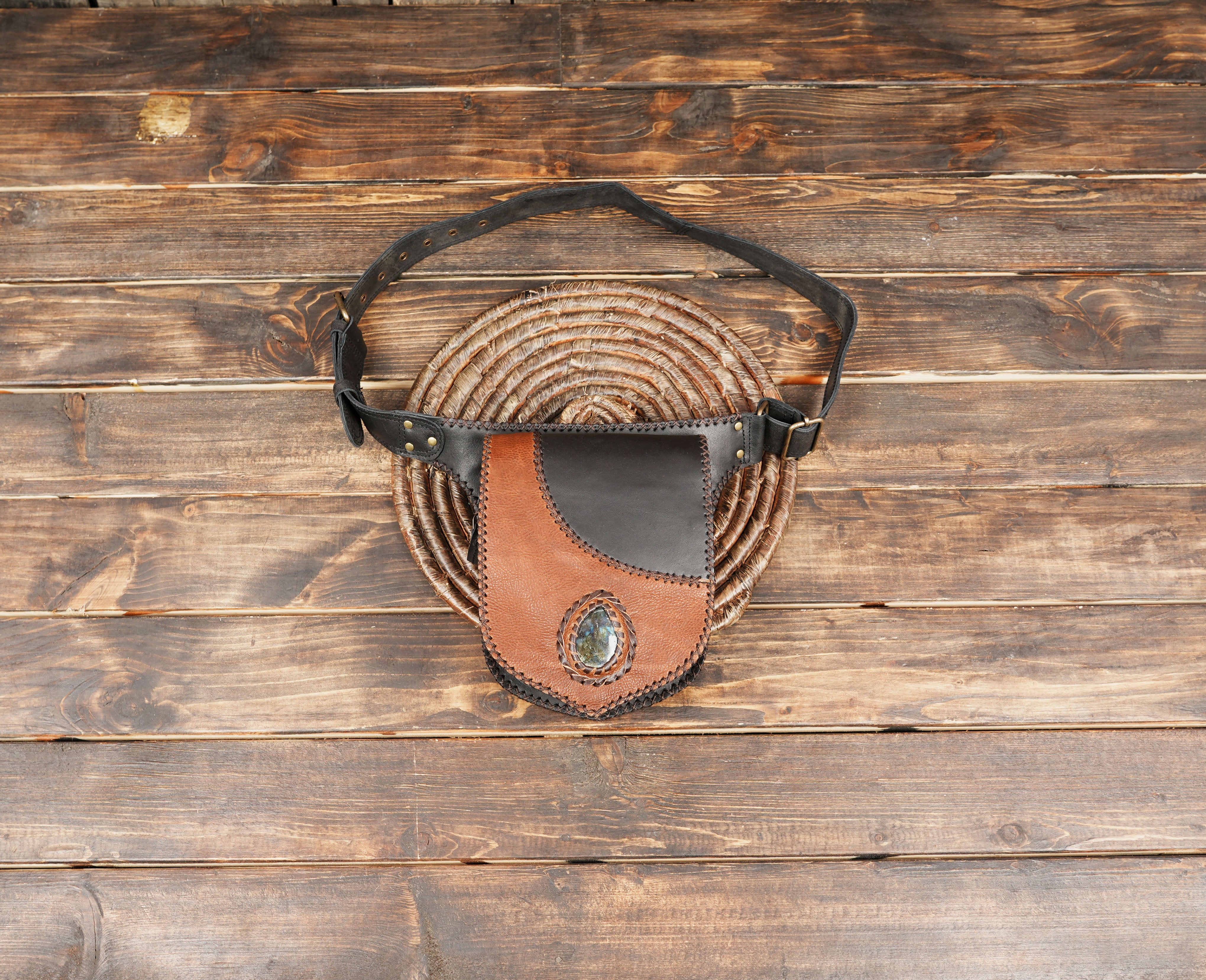 Two-Tone Leather Waist Belt with Gemstone (LT-AB-WB-6207)