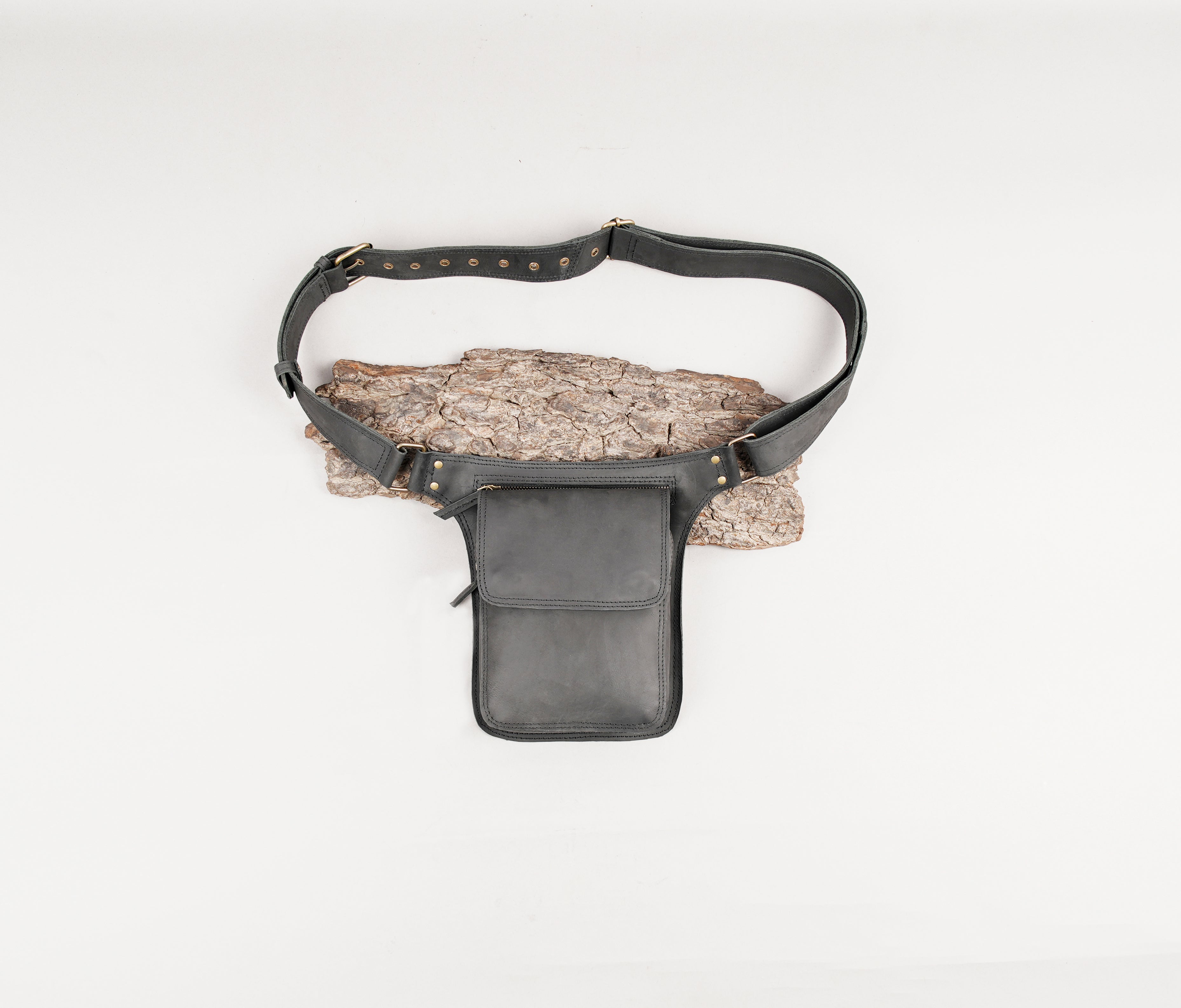 Handmade Brown Leather Waist Belt – Adjustable Utility Pouch for Travel & Festivals (LT-AB-WB-6022)