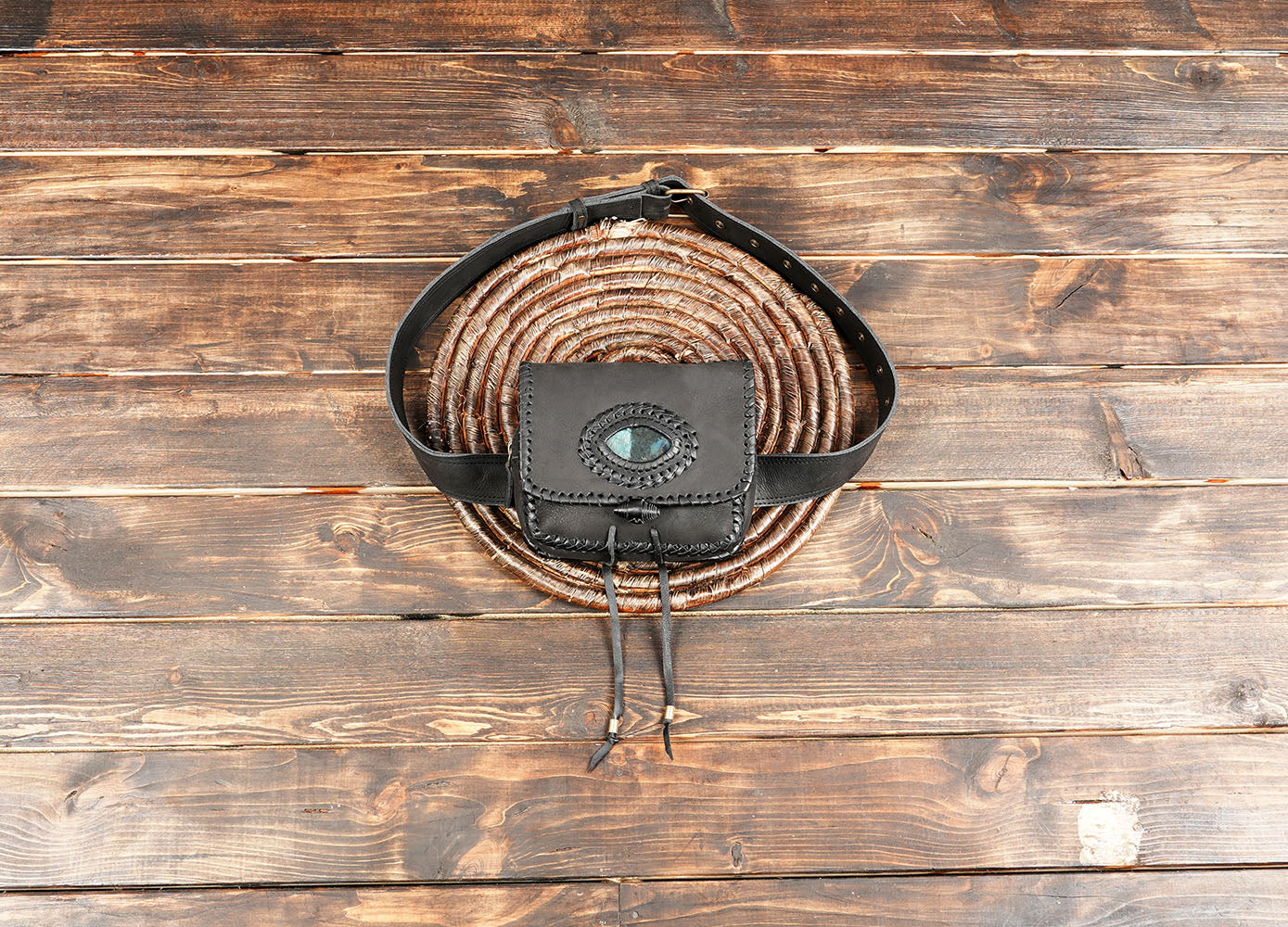 ラブラドライトストーン付きハンドメイドブラックレザーウエストベルト（LT-AB-WB-6163）