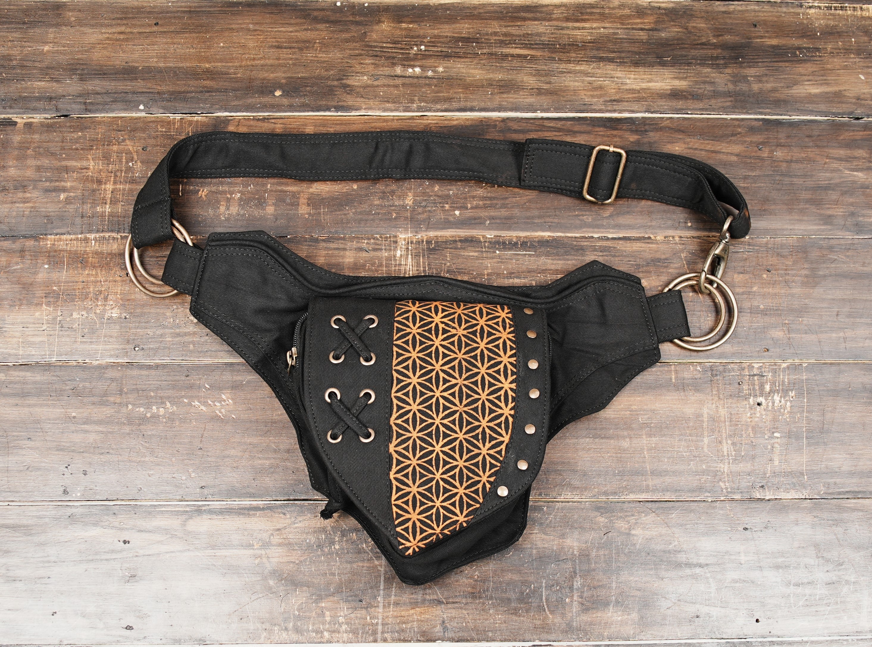 Punk Belt Pouch, Punk Belt Bag, Punk Hip Pouch, Punk Belt Pocket Band Patch Purse Bag for Concerts Festivals Protests, Punk Accessories