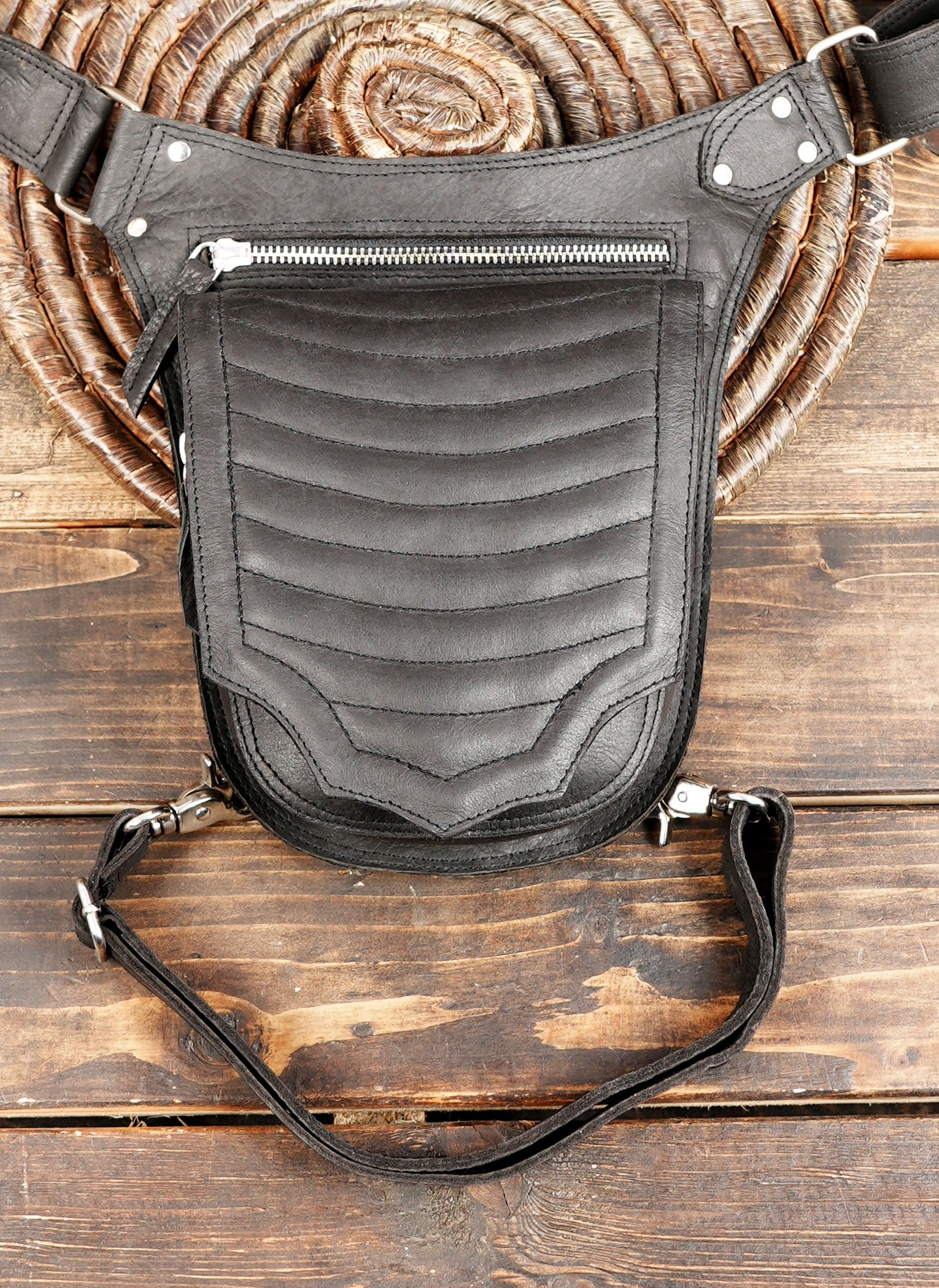 Minimal Black Leather Thigh Bag | Utility Belt for Men Women (LT-NS-WBTS-6025)