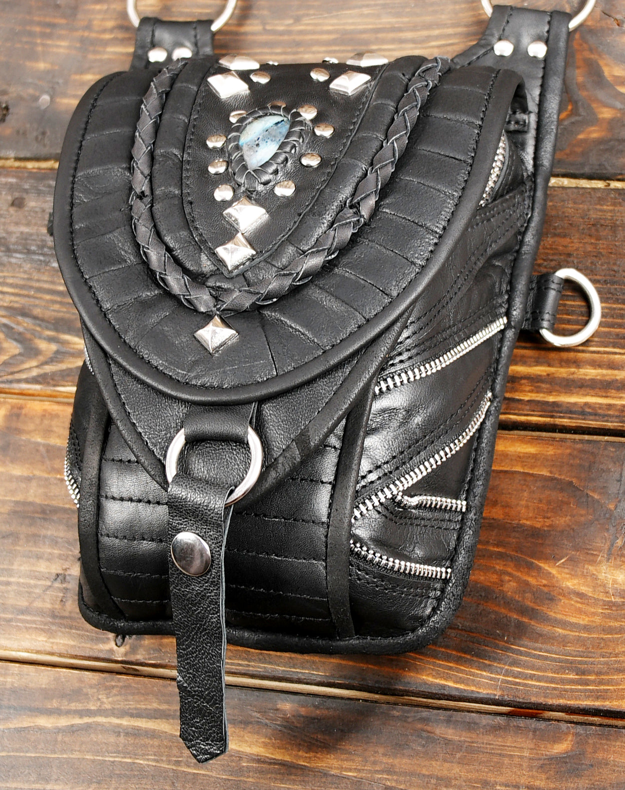 Handcrafted Premium Leather Unique Dual Pouch Design  (LT-NS-HLS-6004)