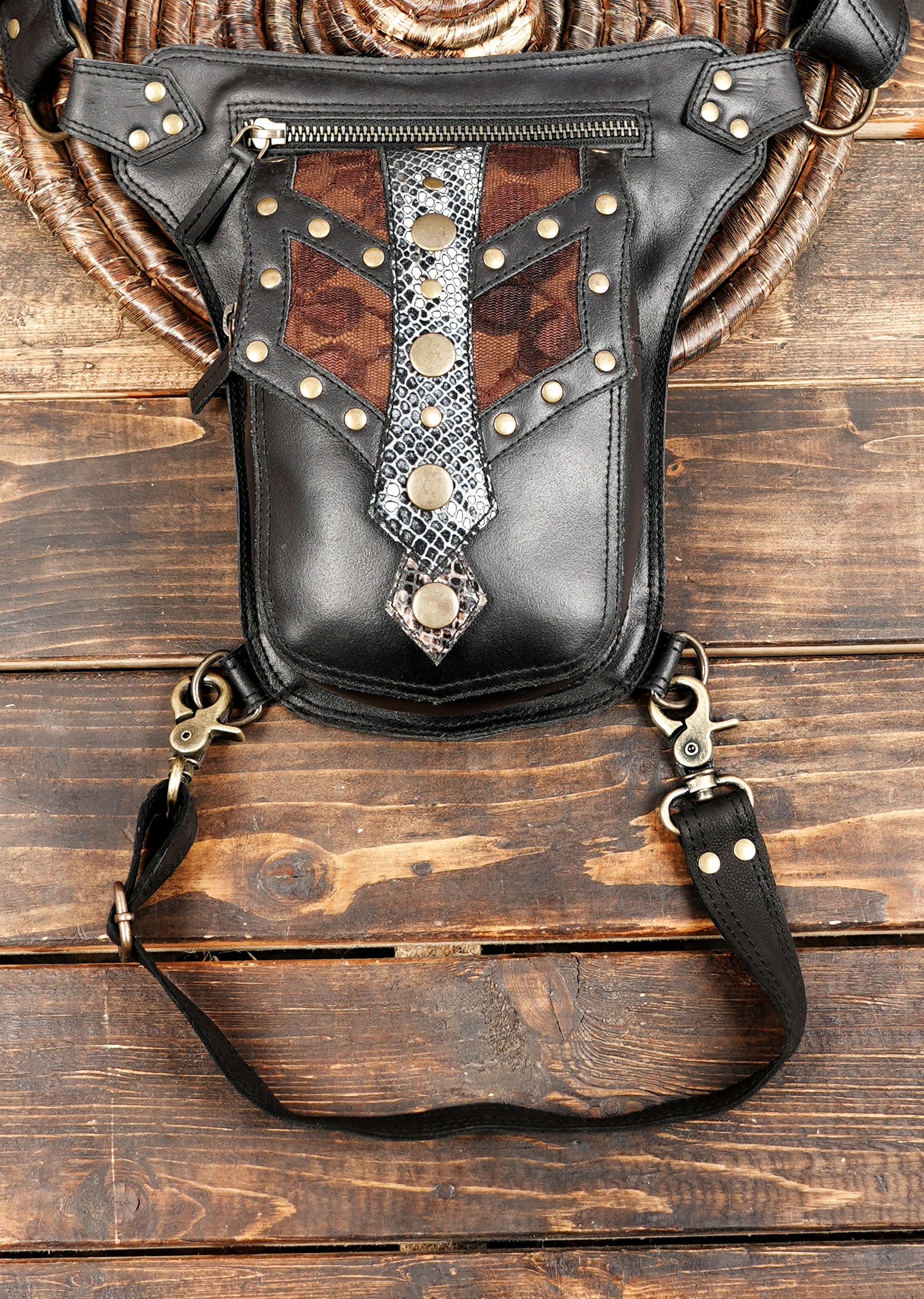 Gothic Steampunk Leather Thigh Holster (LT-AB-WBTS-6023)