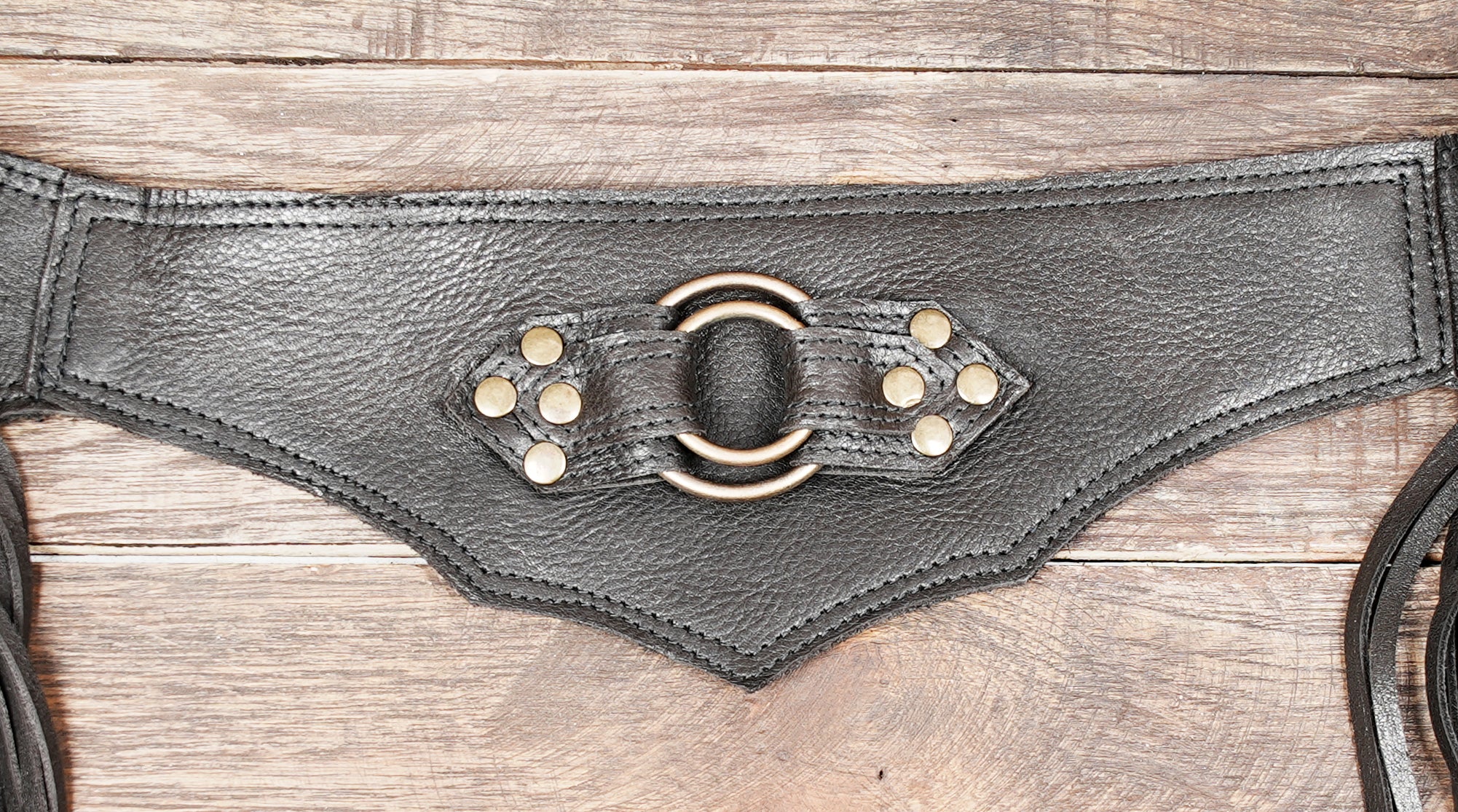 Dual-pocket leather belt bag with fringe and metal hardware