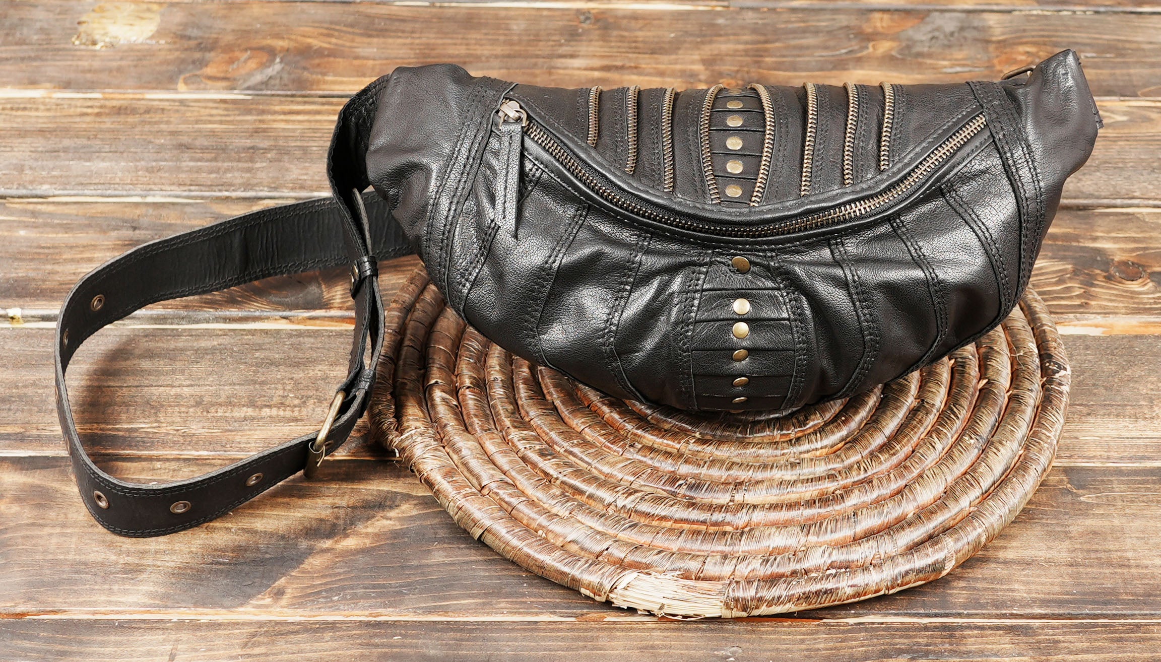 Unisex festival shoulder belt bag made from durable genuine leather.