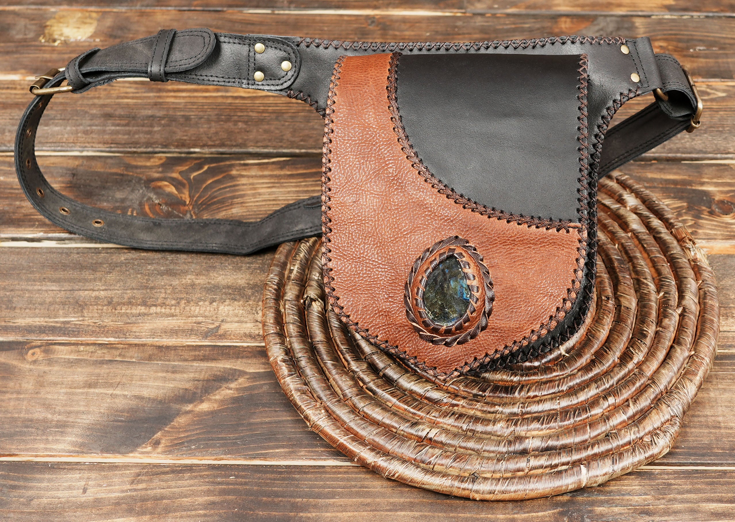 Two-Tone Leather Waist Belt with Gemstone (LT-AB-WB-6207)