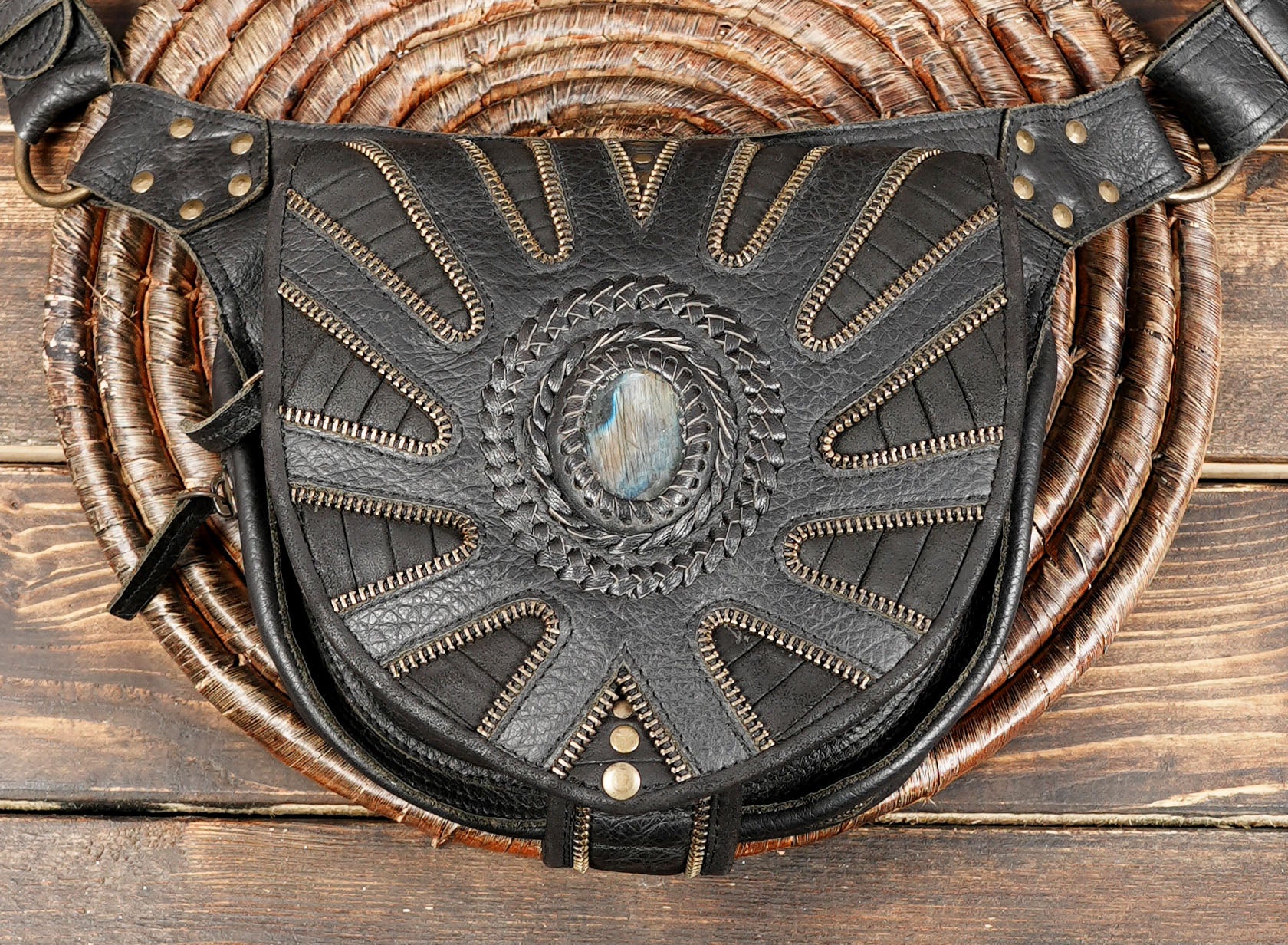 Genuine leather festival belt bag for men and women with vintage design