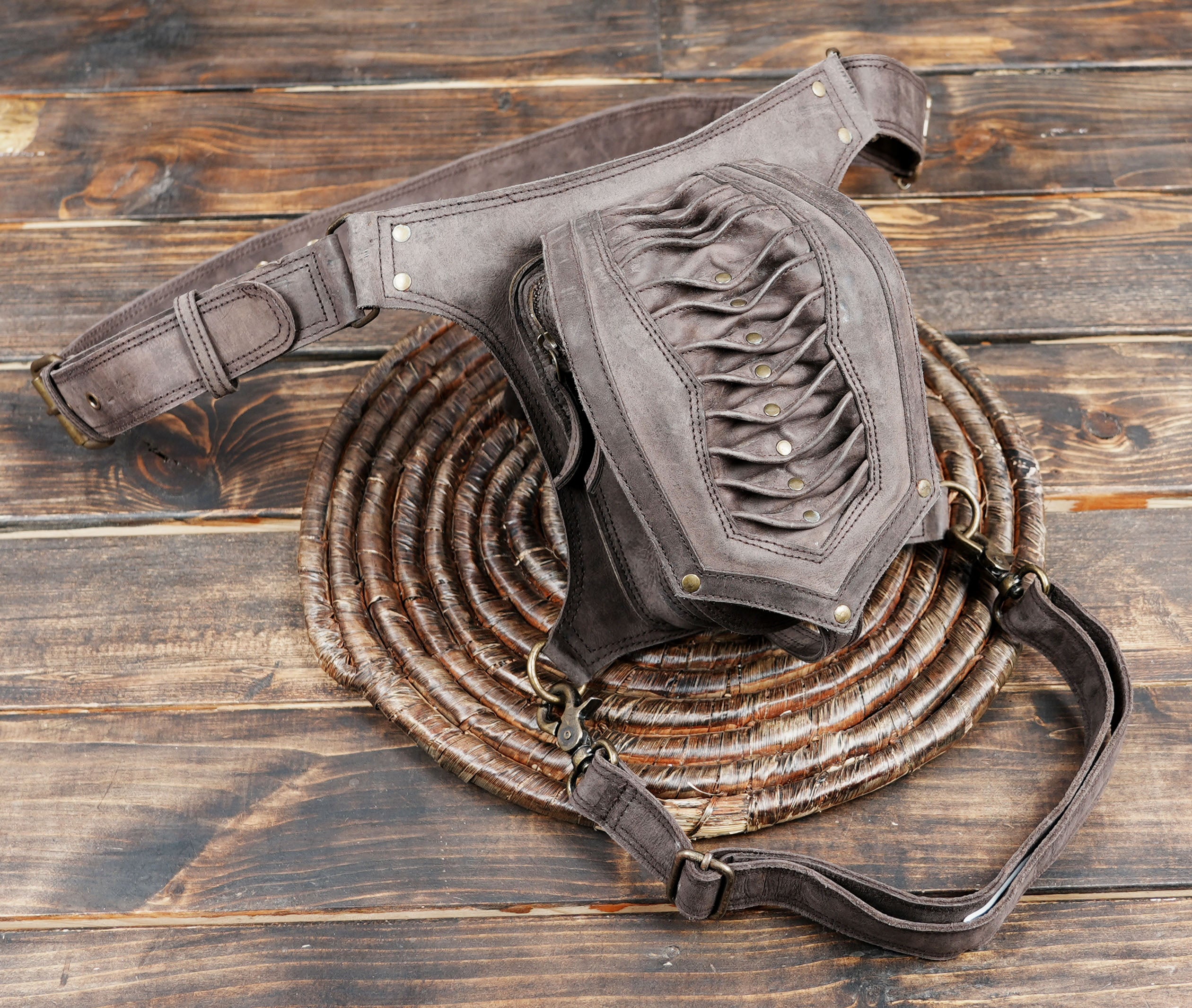 Handmade leather Thigh  belt with unique (LT/AB/WBTS/6013)