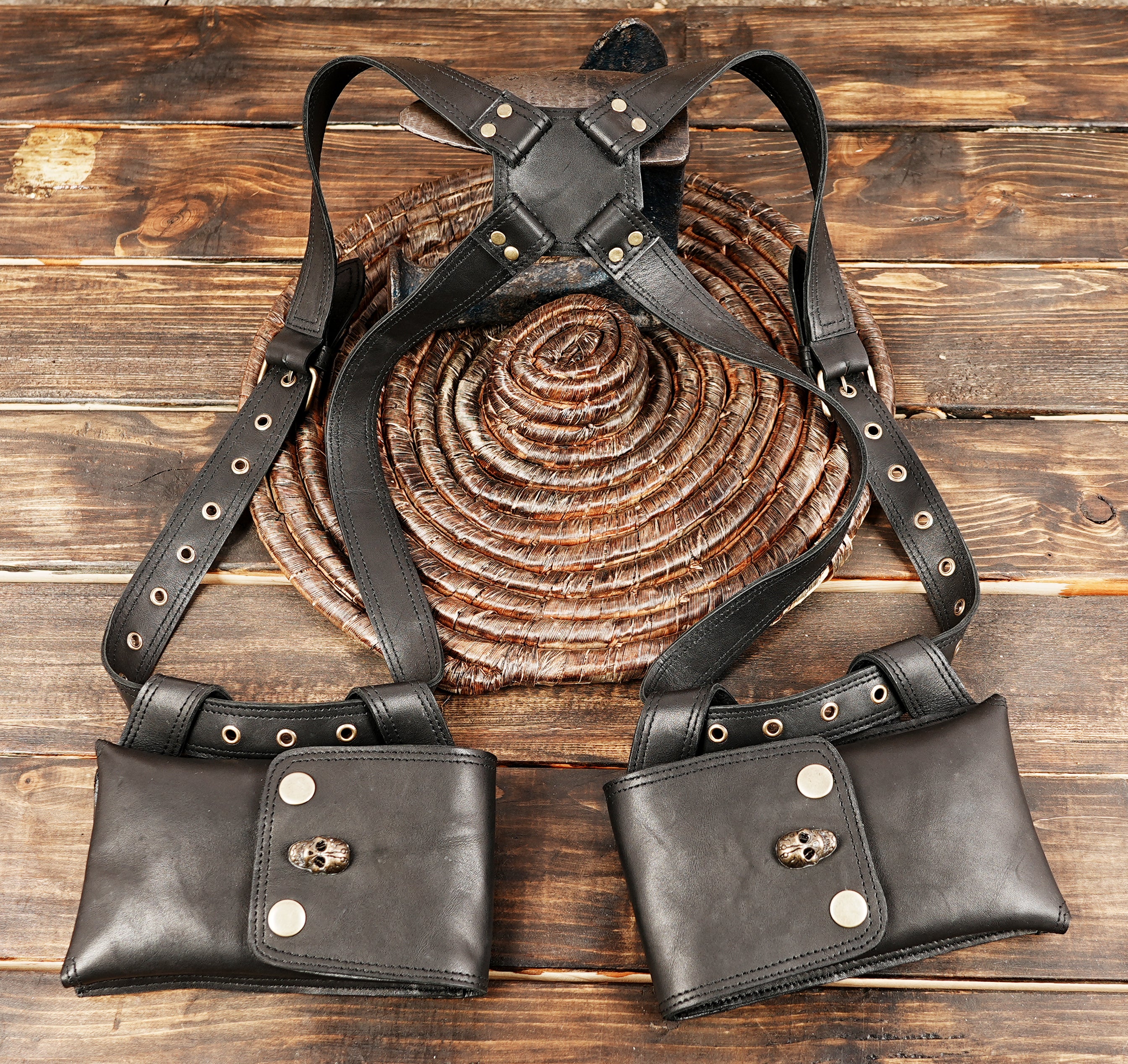 Dual pouch leather holster bag with gothic design