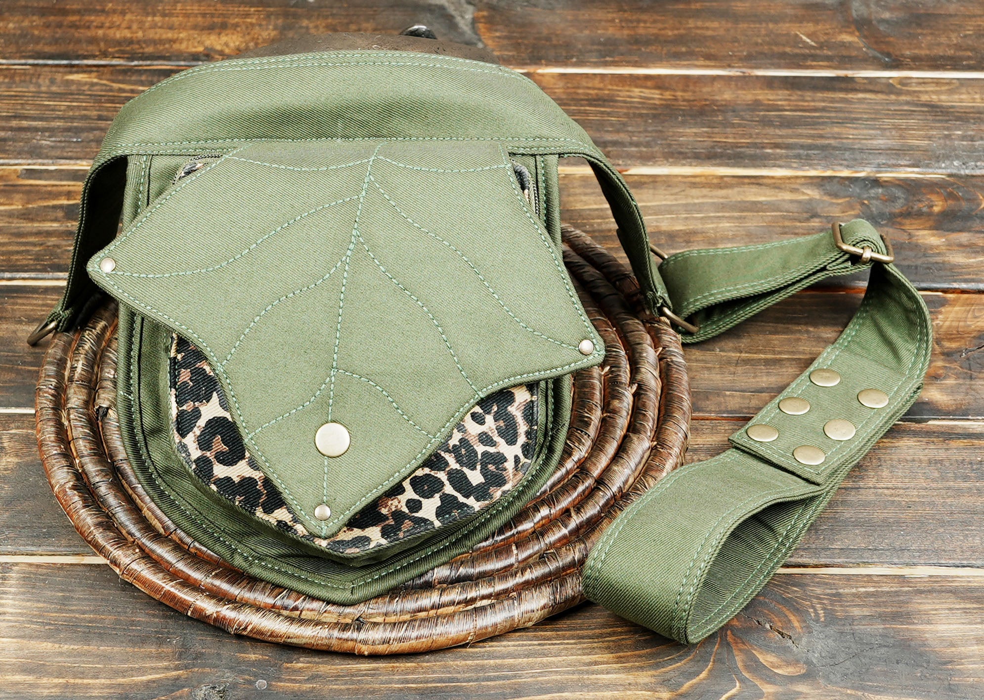 Nature-inspired green utility belt pouch for cosplay and outdoor use
