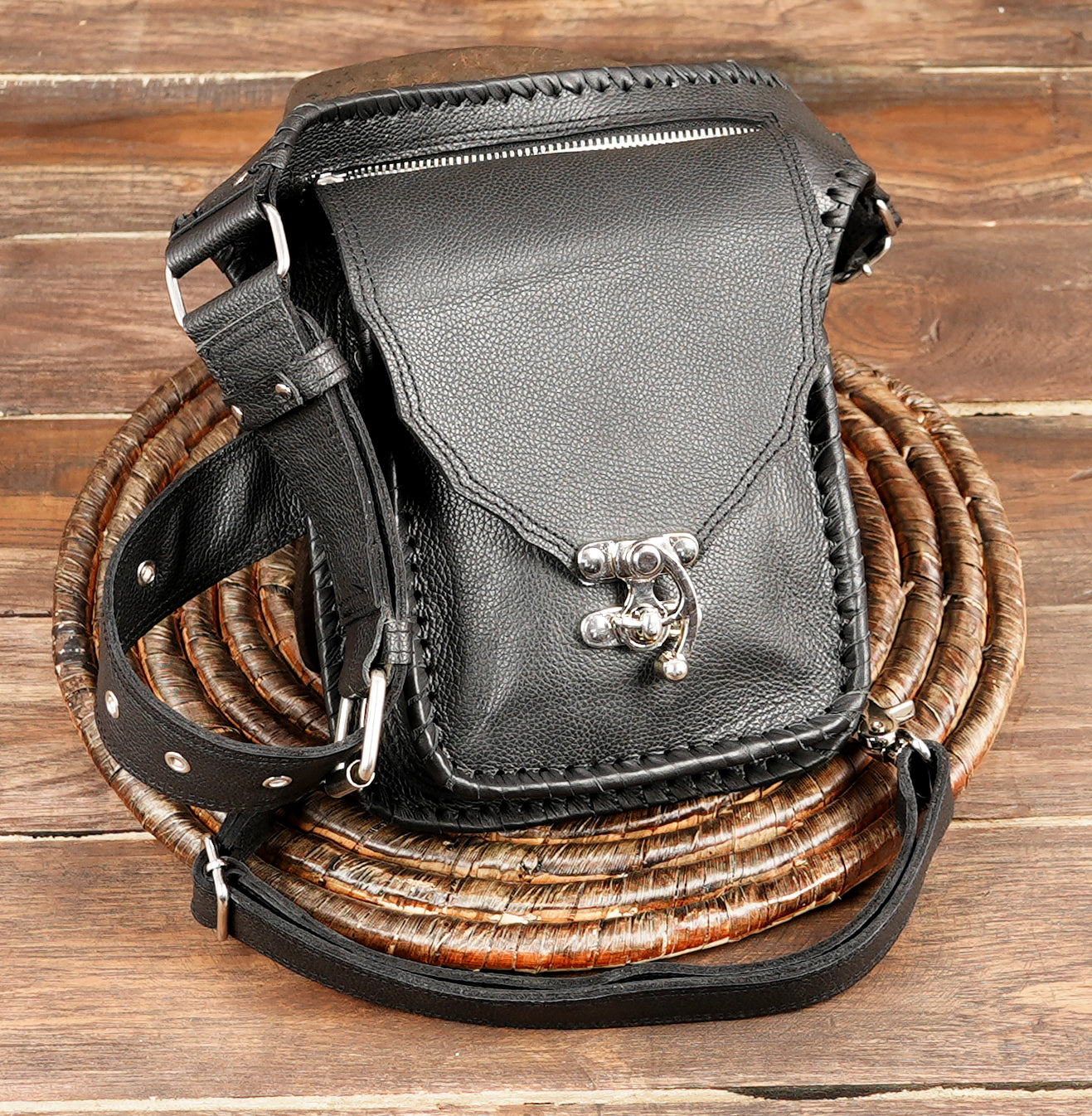 Handmade Leather Belt Pouch: Western Style Hip Bag with Adjustable Strap front zipper 