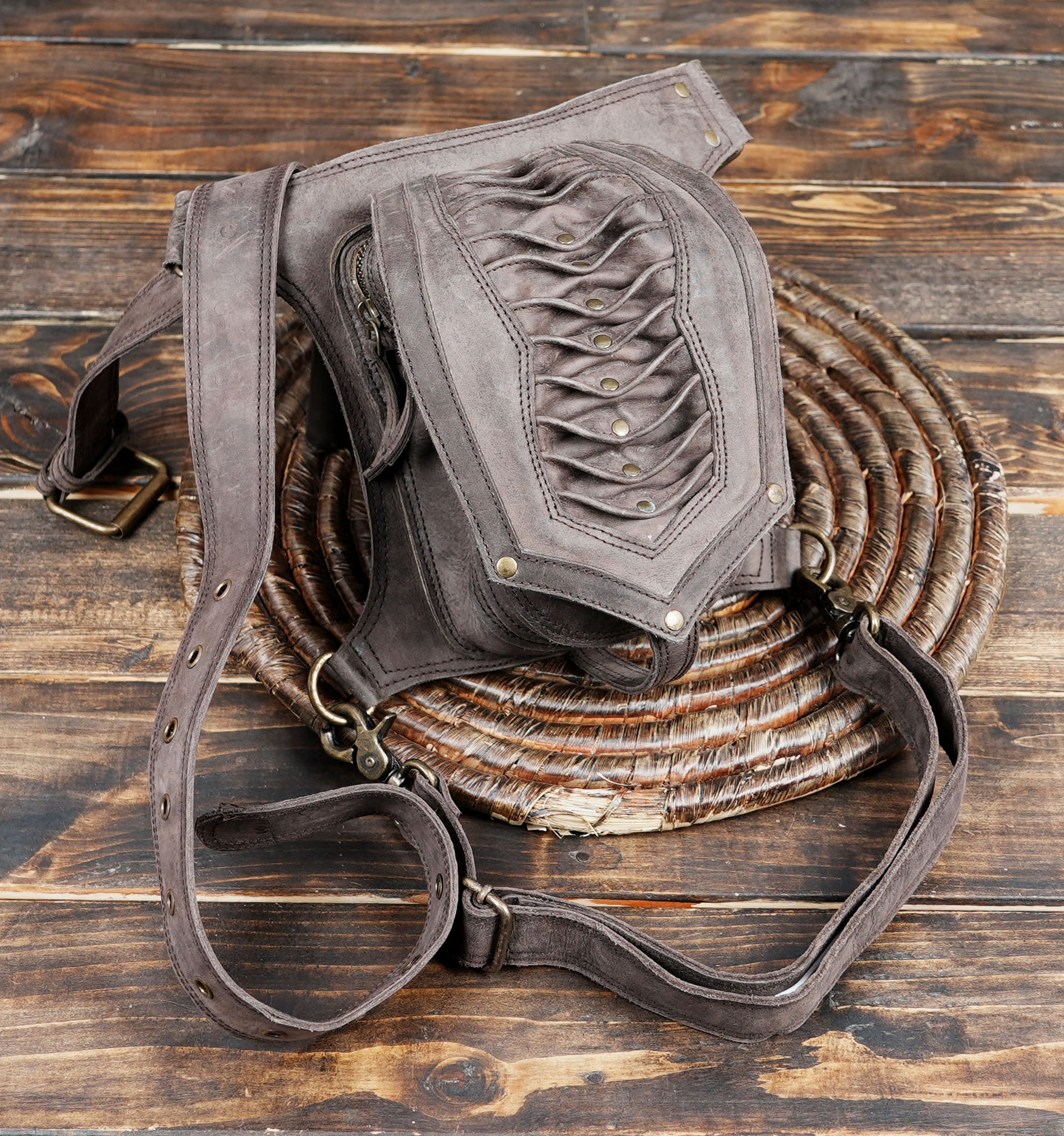 Handmade leather Thigh  belt with unique (LT/AB/WBTS/6013)