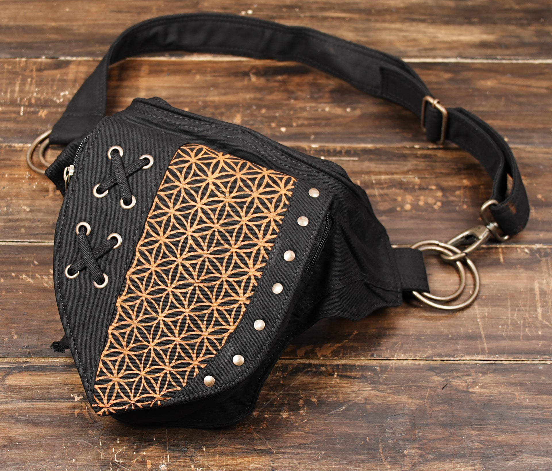 Fashion House Black Leather Waist Bag Fashionable, Stylish and Trendy Belt Bag Fanny