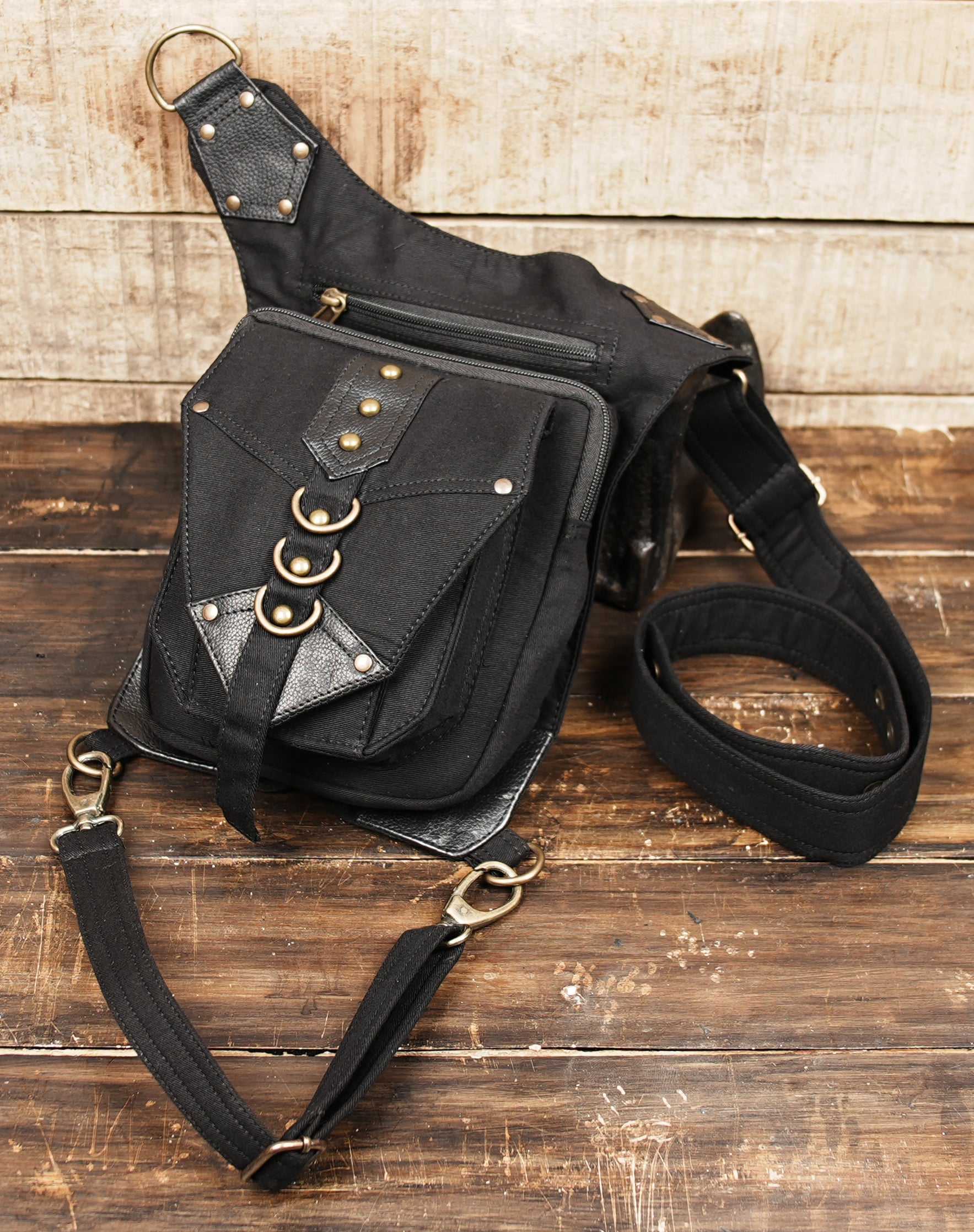 Utility cotton waist bag with zippered pockets