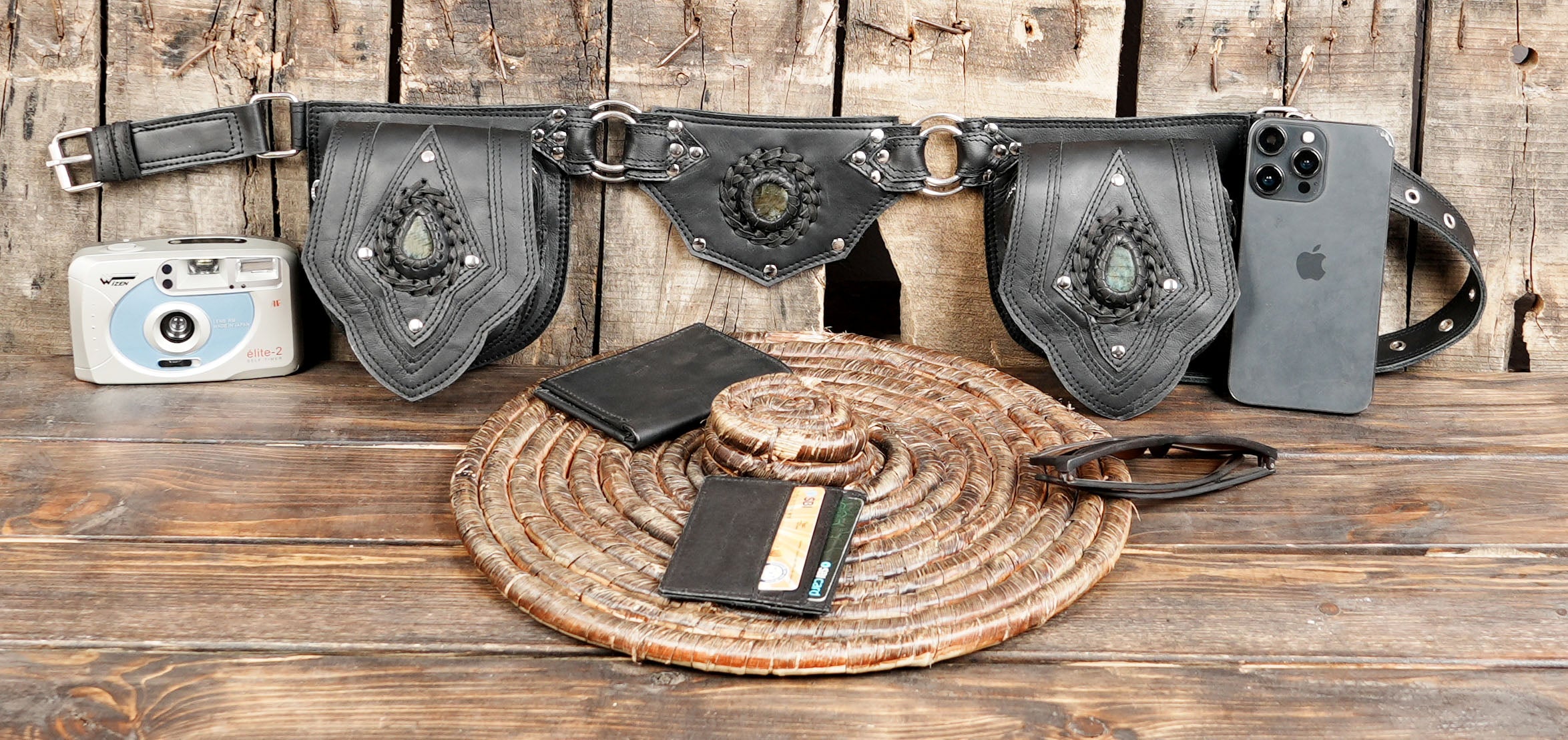 महोत्सव तैयार चमड़ा कमर बेल्ट – रत्न उच्चारण डिजाइन (LT-NS-WB-6046)