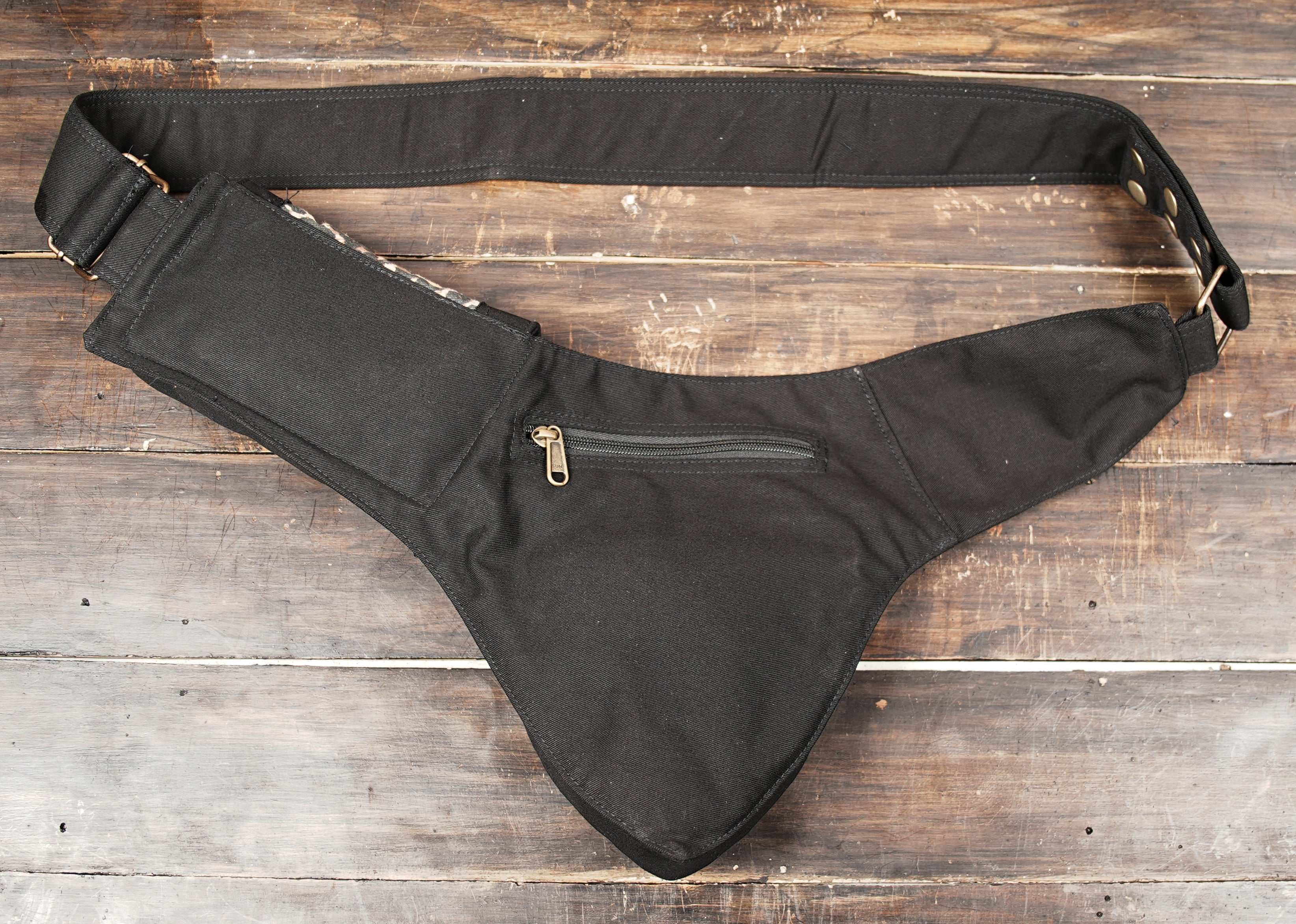 Unisex leopard waist bag with edgy steampunk design