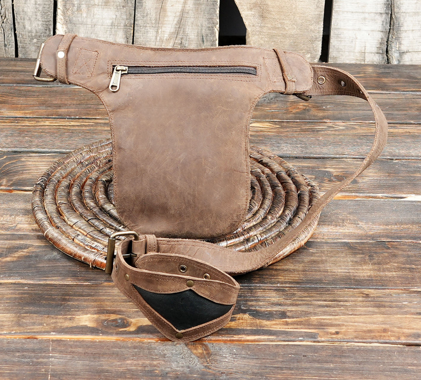 Spacious pouch for essentials like phone, wallet & keys