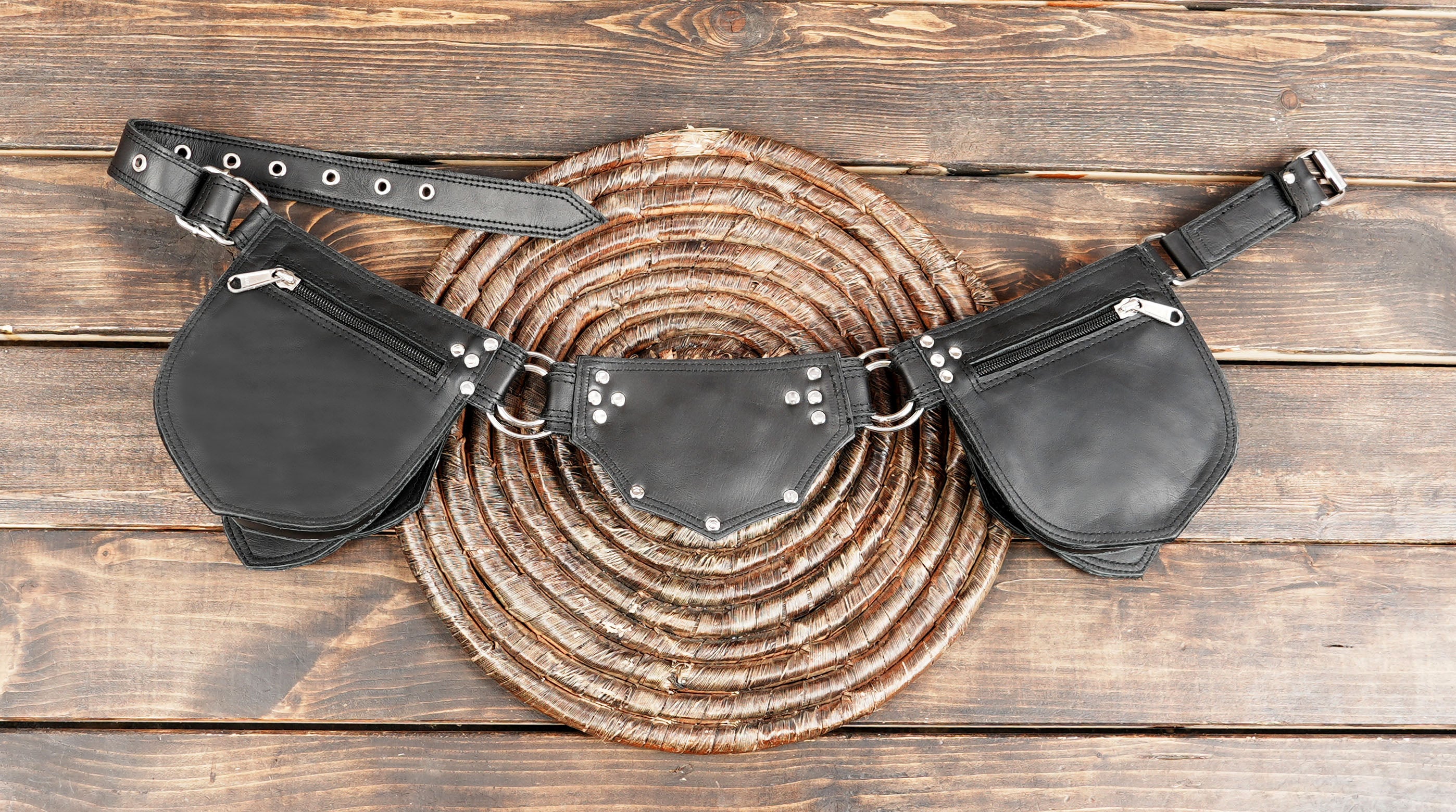 महोत्सव तैयार चमड़ा कमर बेल्ट – रत्न उच्चारण डिजाइन (LT-NS-WB-6046)