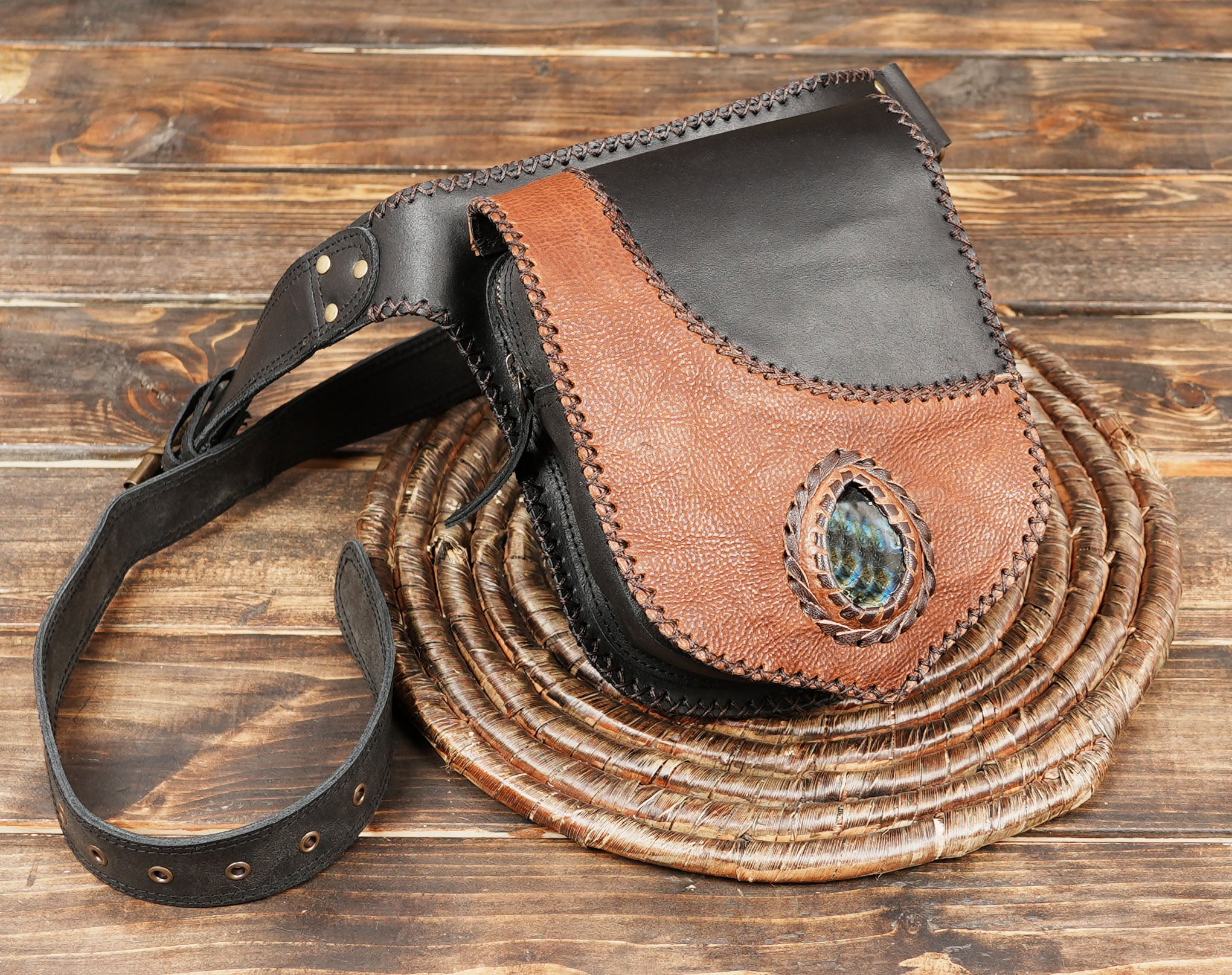 Two-Tone Leather Waist Belt with Gemstone (LT-AB-WB-6207)