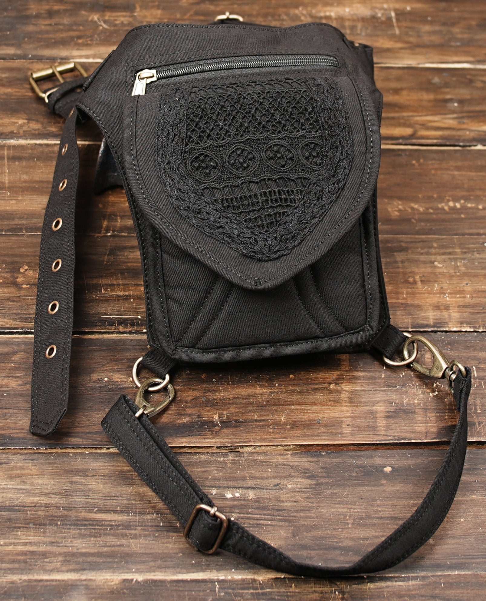 Functional cotton thigh holster bag with secure zipper and embroidered flap