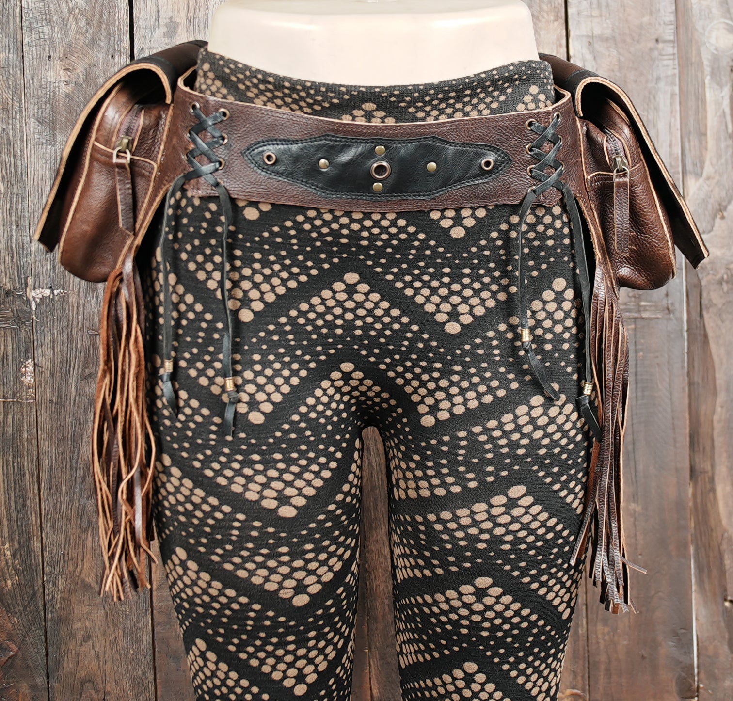 Strong stitching & durable hardware for long-lasting wear