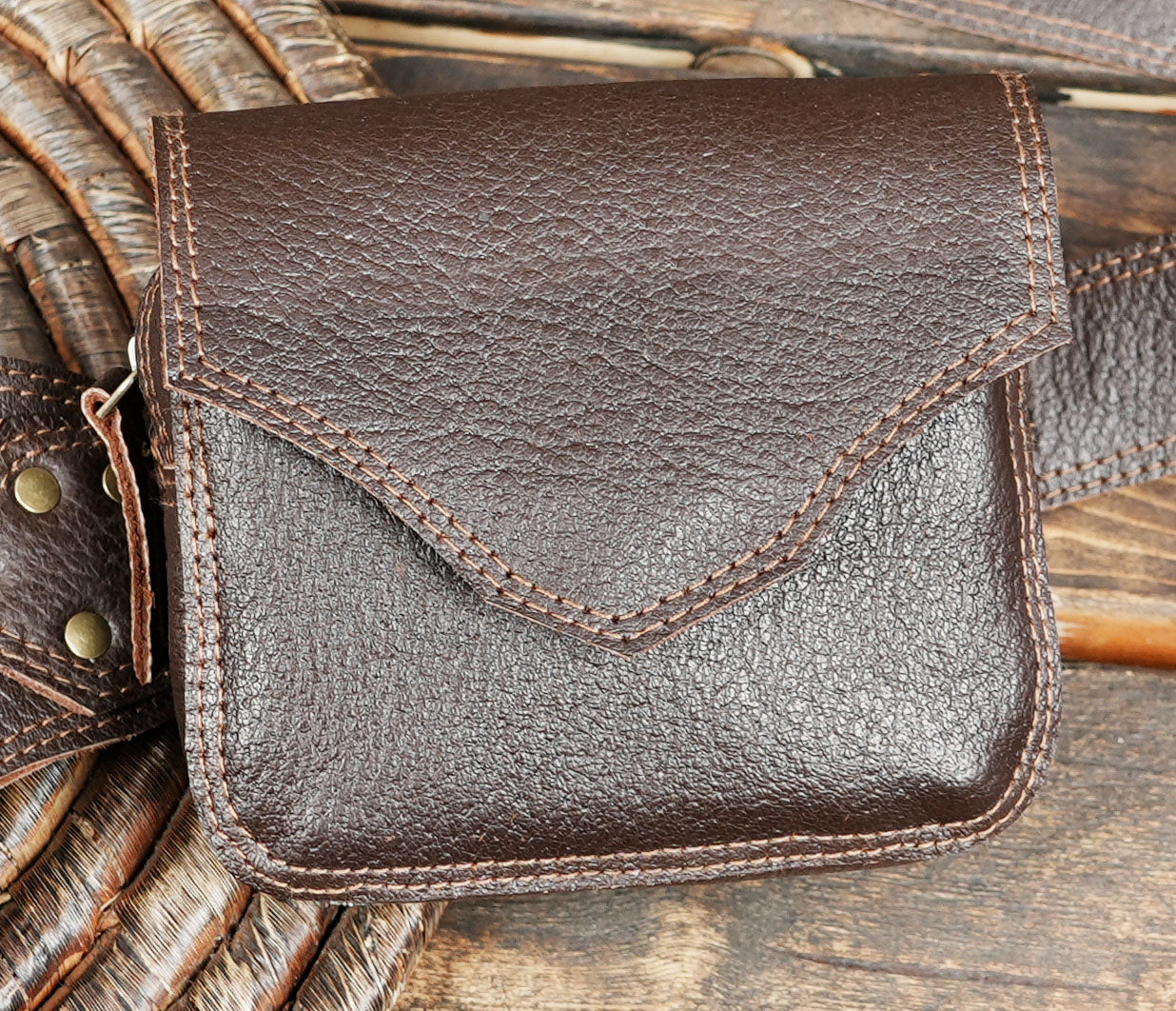 Handmade Leather Thigh Bag  Adjustable Festival Utility Belt (LT-AB-WBTS-6002)