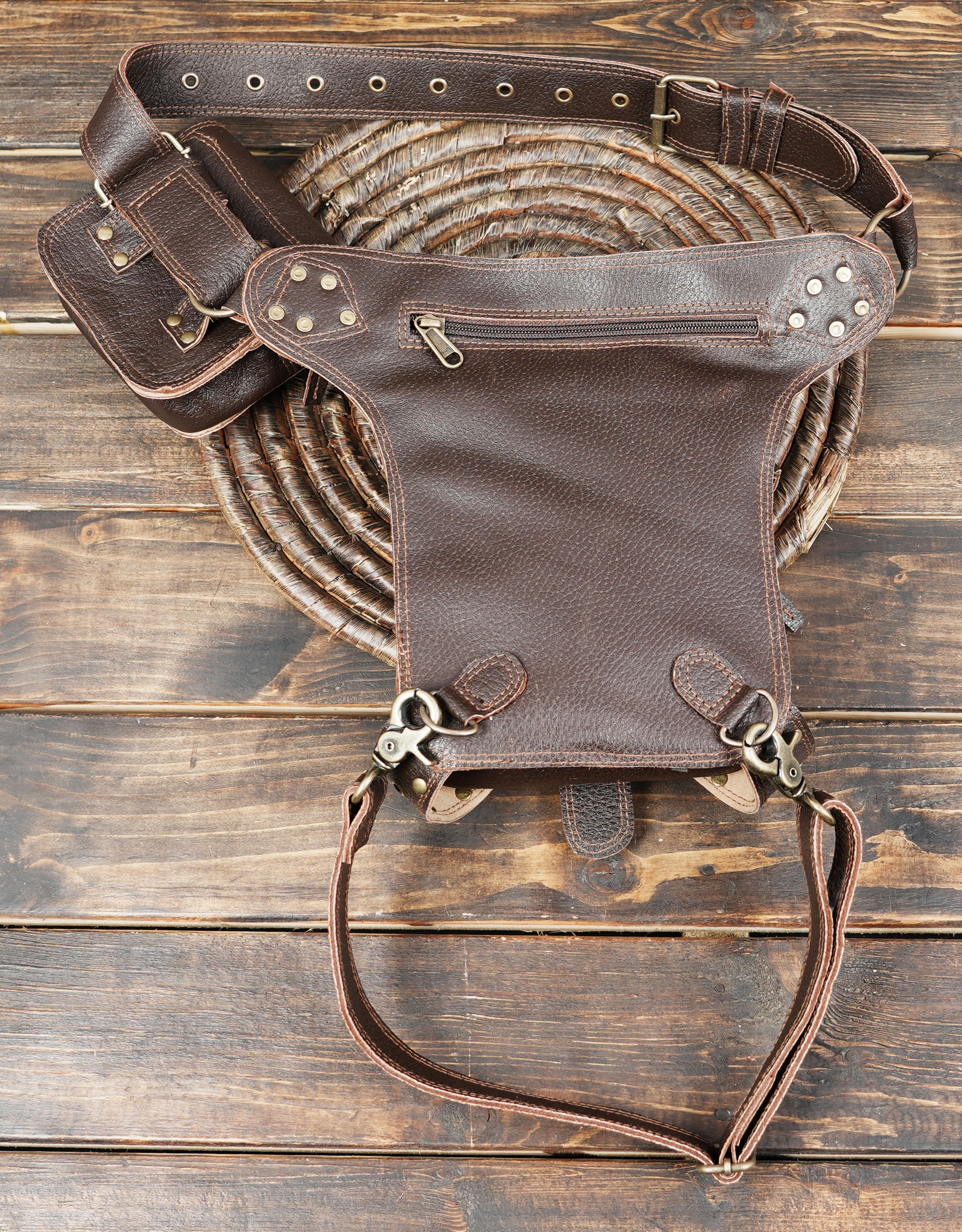 Handmade Leather Thigh Bag  Adjustable Festival Utility Belt (LT-AB-WBTS-6002)