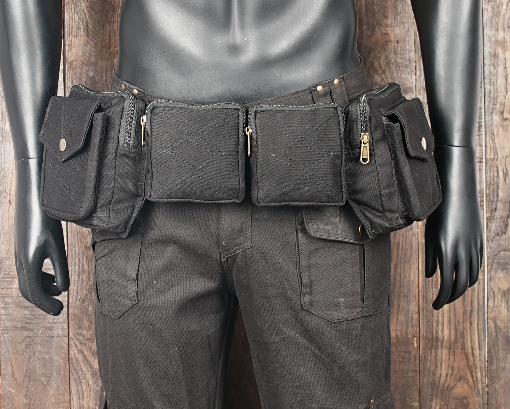 Durable canvas waist pouch with snap button