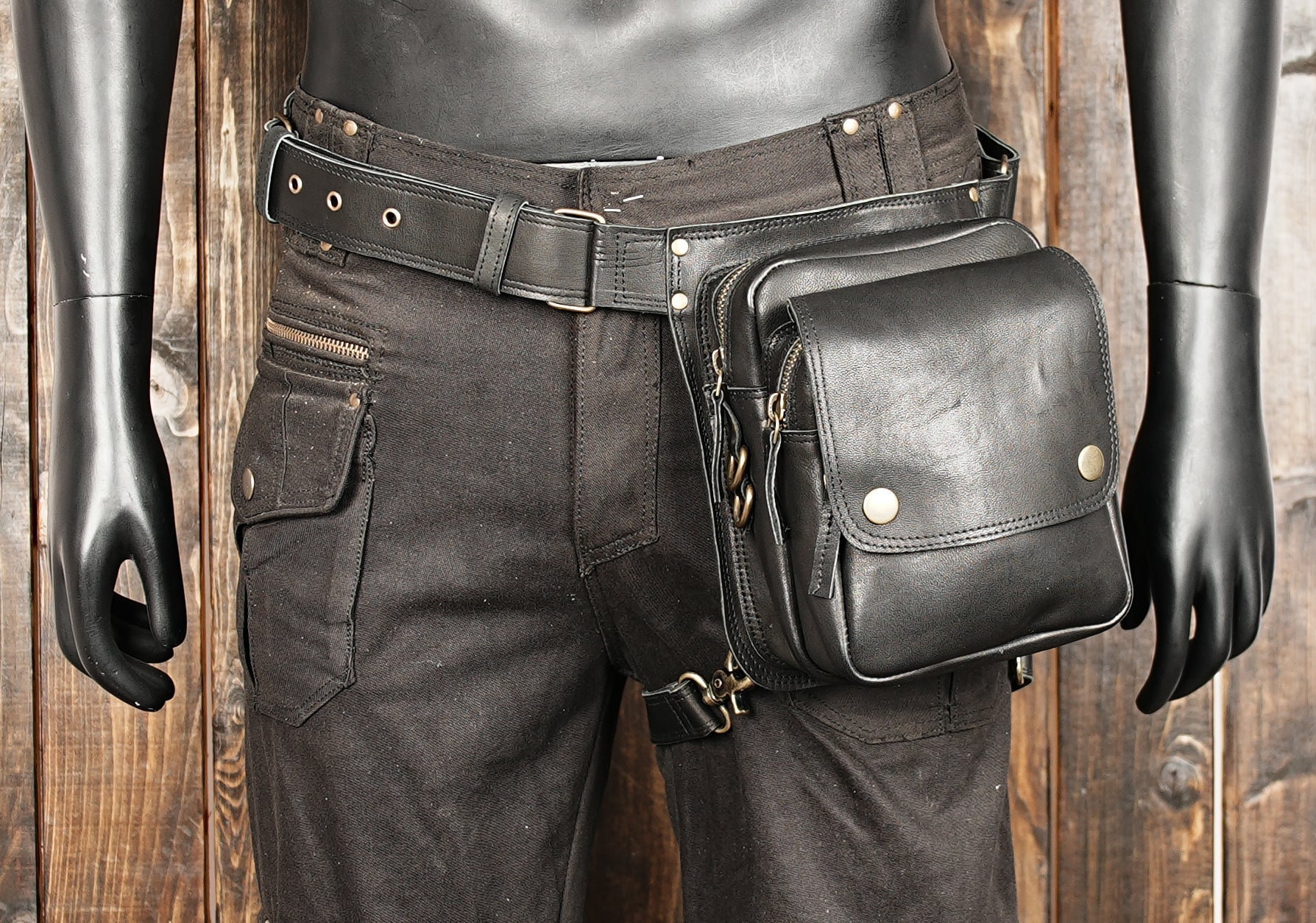 Designed for both men and women, it blends versatility with bold character.