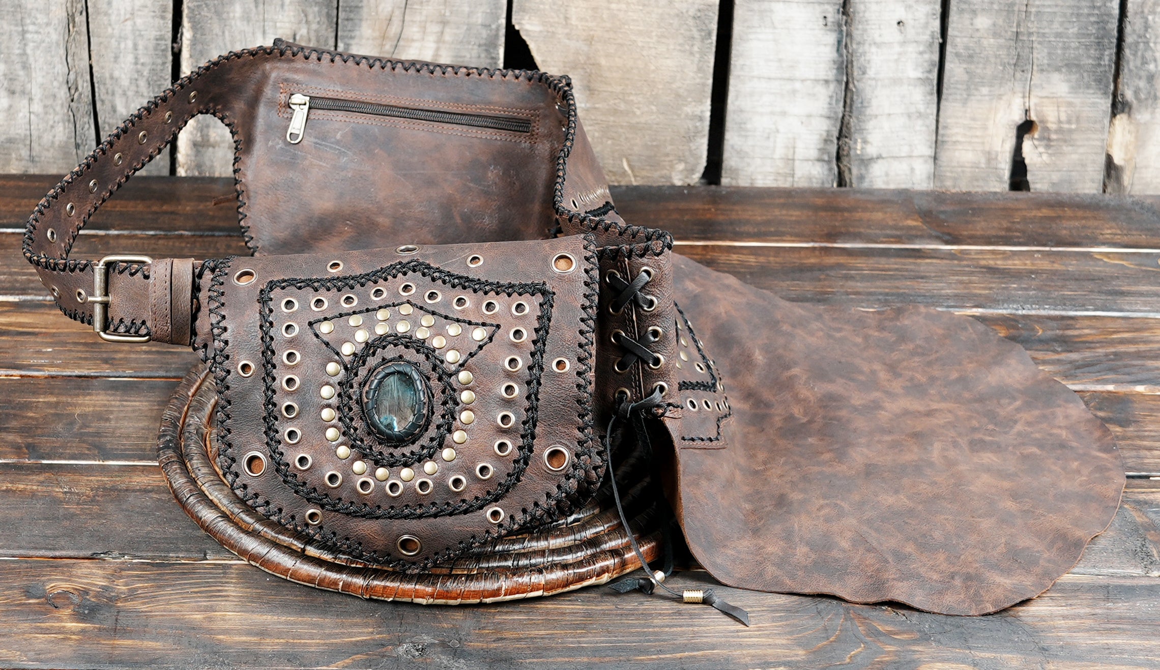 Unique cosplay waist belt with dual pouch design