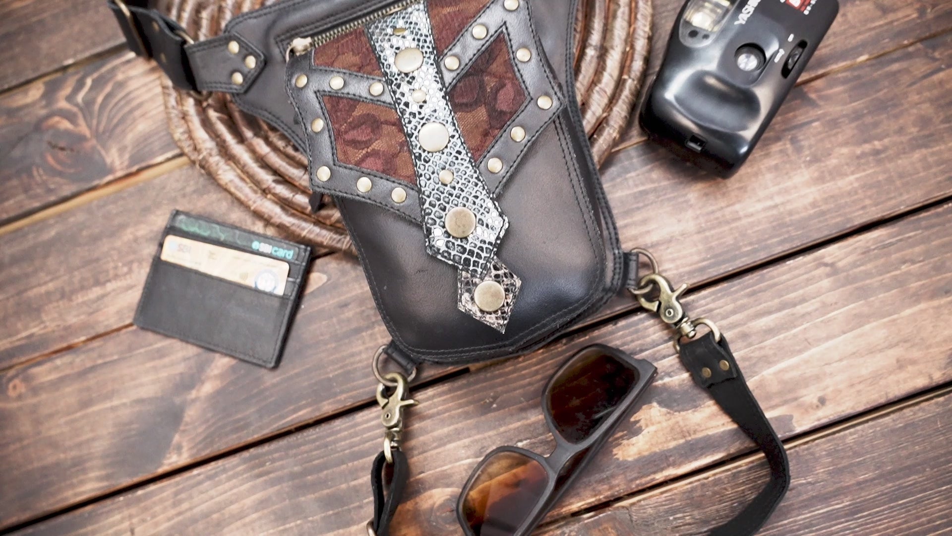 Gothic Steampunk Leather Thigh Holster (LT-AB-WBTS-6023)